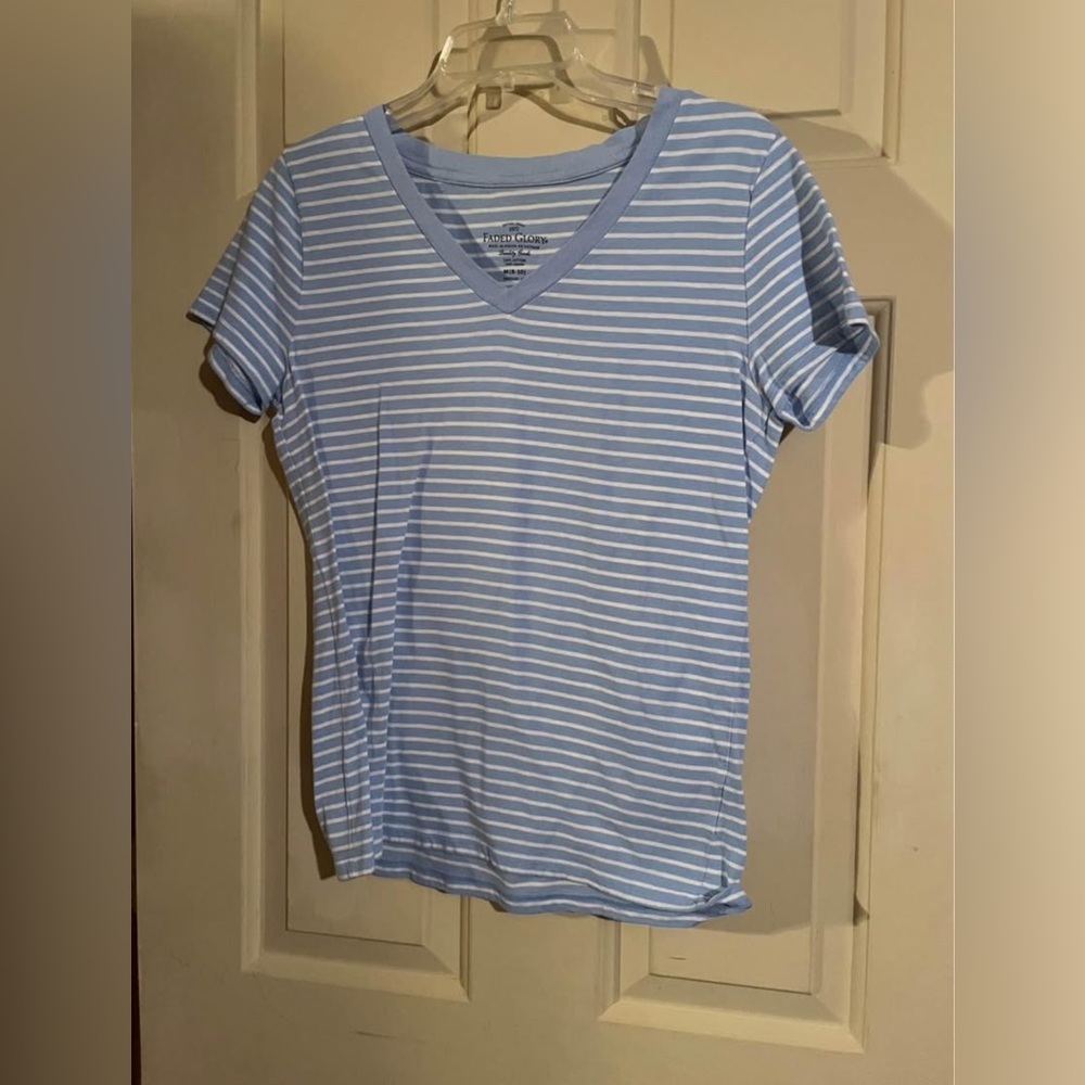 Faded Glory Light Blue and White Striped V-Neck Tee - Picture 1 of 5